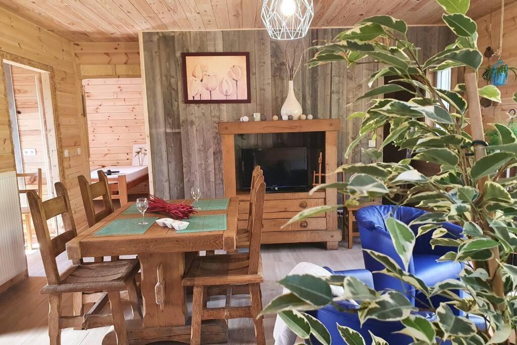 Le chalet des Oisaï Wibrin Extérieur photo